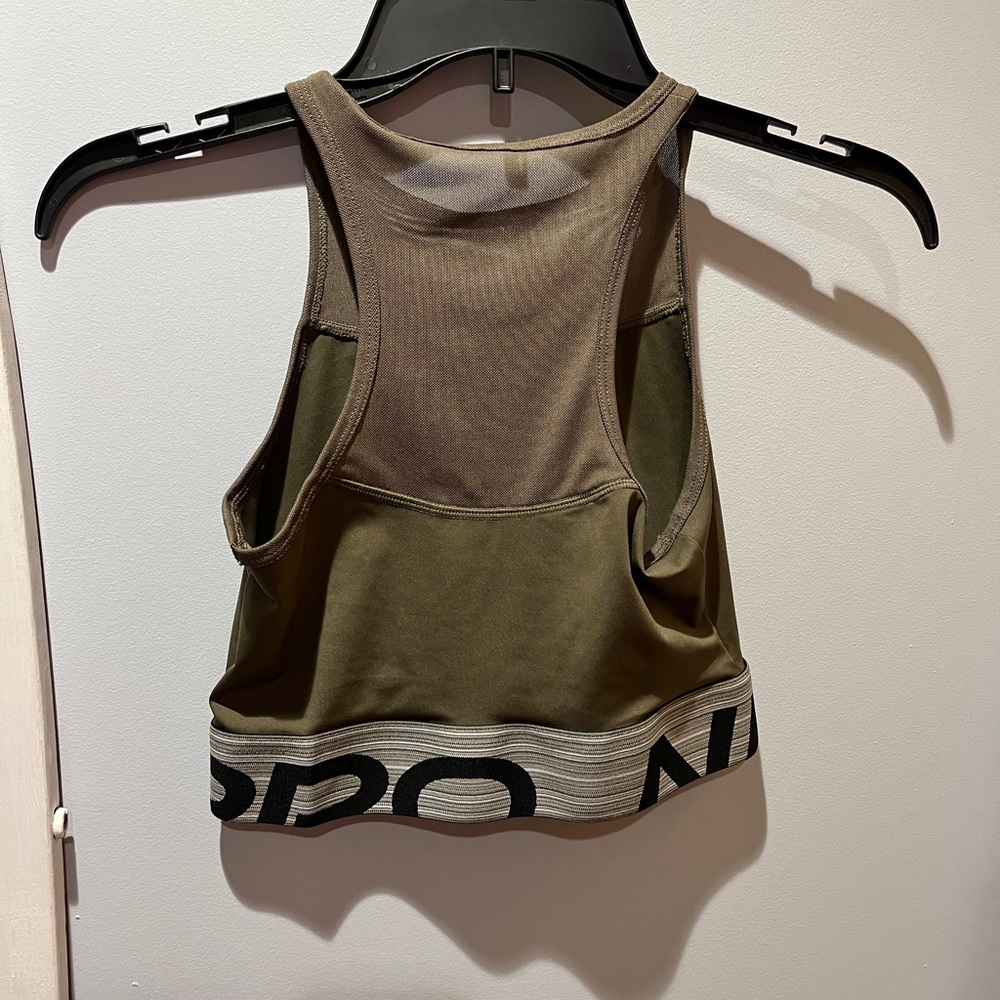 Nike pro top - Picture 2 of 2